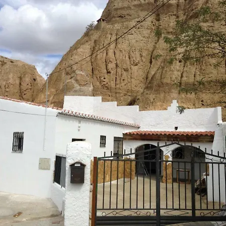 Casa Cueva El Algarrobo Guadix