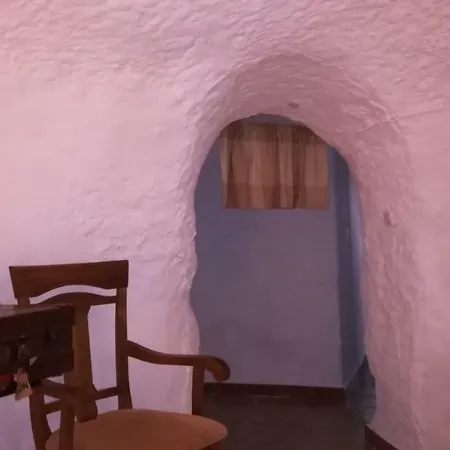 Casa Cueva El Algarrobo Campingplatz Guadix