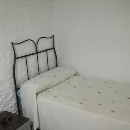 Campingplatz Casa Cueva El Algarrobo *