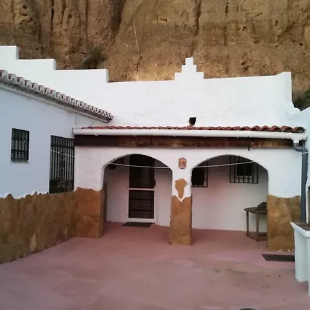 Casa Cueva El Algarrobo *