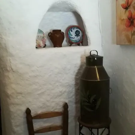 Camping Casa Cueva El Algarrobo *