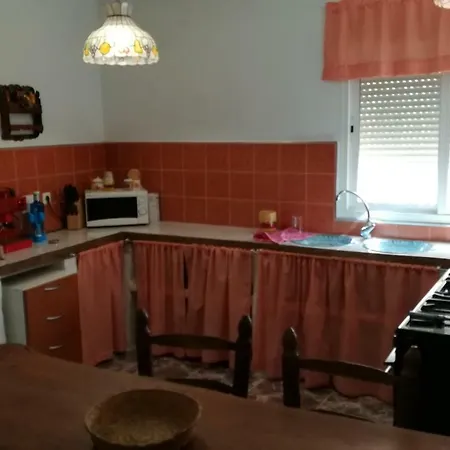 Camping Casa Cueva El Algarrobo Guadix