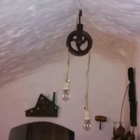 Camping Casa Cueva El Algarrobo Guadix