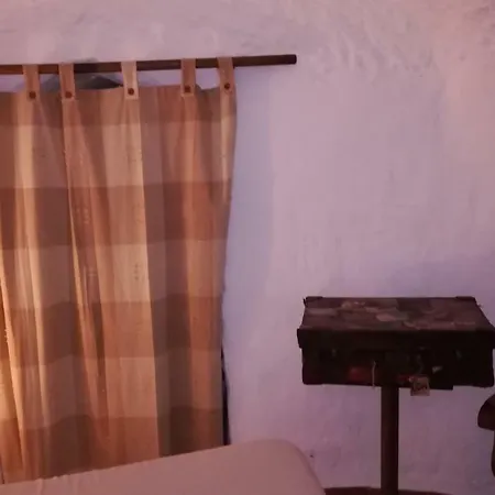 Casa Cueva El Algarrobo Camping
